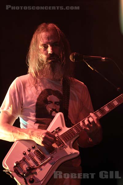 MOON DUO - 2013-07-19 - PARIS - CentQuatre - 